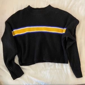 Semi cropped black sweater with stripes